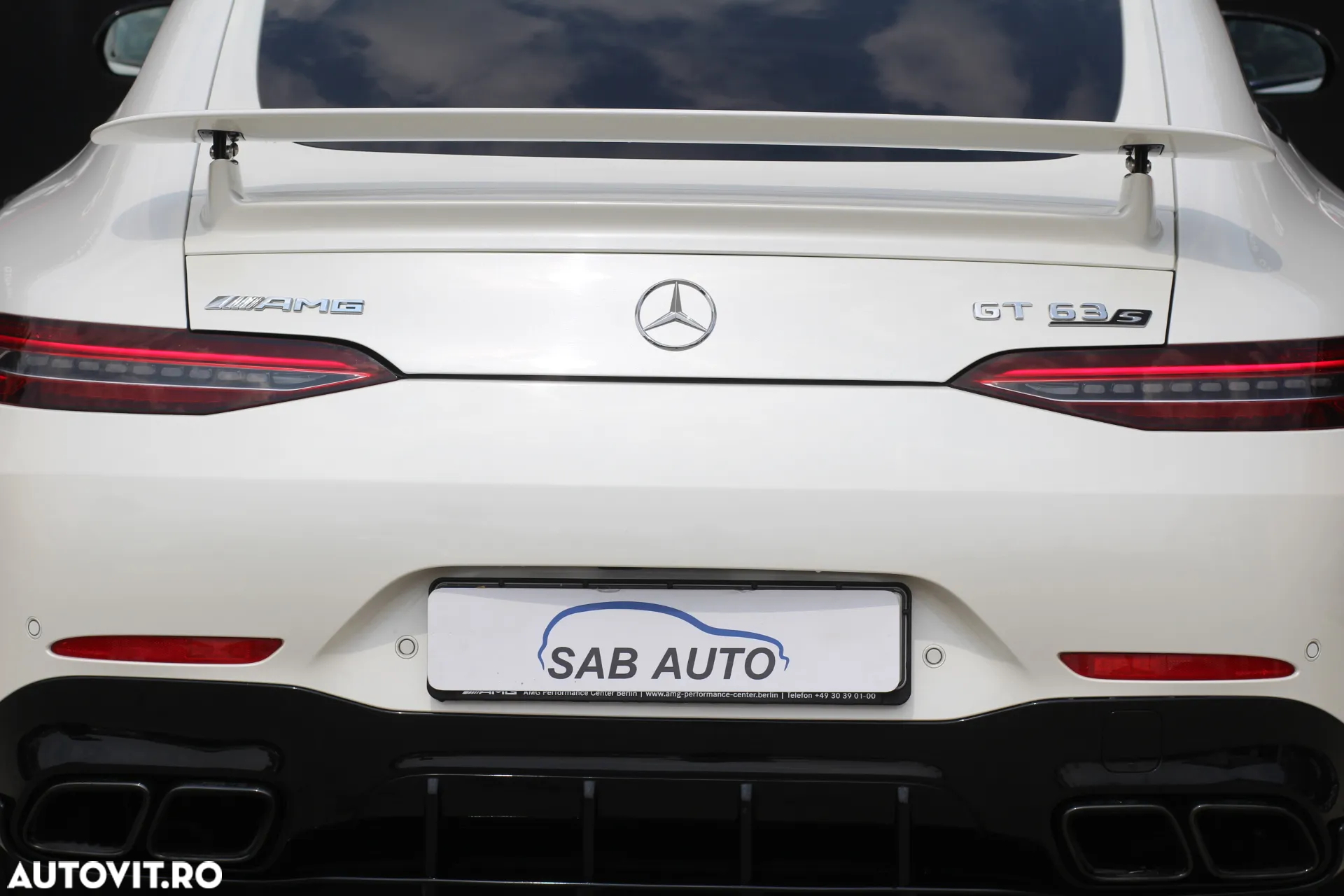 Mercedes-Benz AMG GT-S 63 4MATIC+ - 29