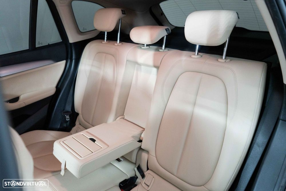 BMW X1 16 d sDrive Advantage - 9