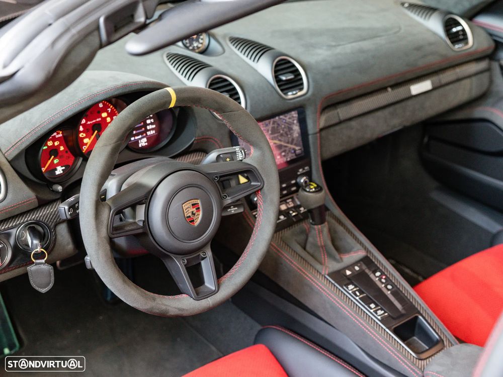 Porsche 718 Spyder - 41