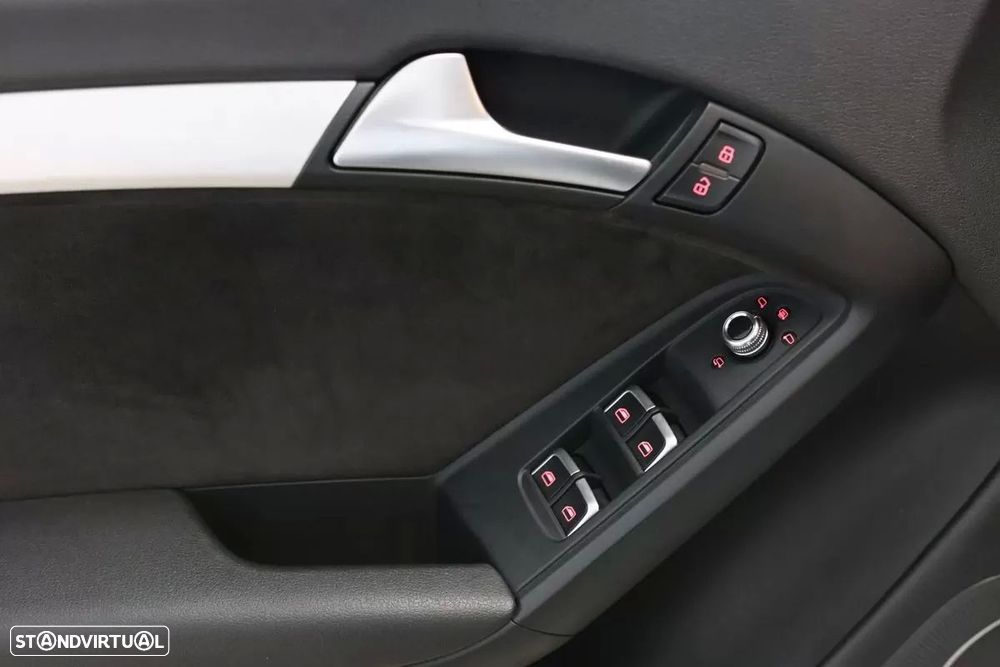 Audi A5 Cabrio 2.0 TDi S-line S tronic - 29