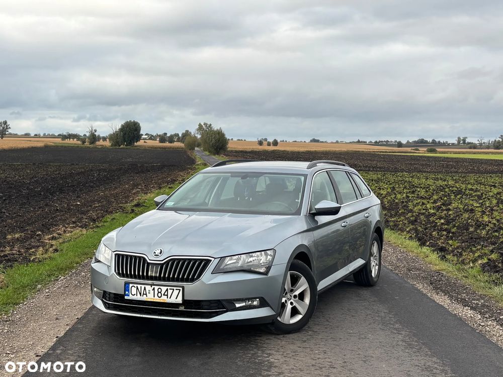 Skoda Superb 1.6 TDI Ambition DSG - 1