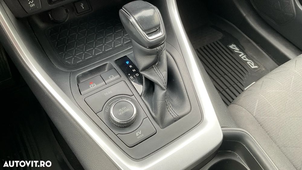 Toyota RAV4 2.5 VVT-iE 4x4 Dynamic - 29
