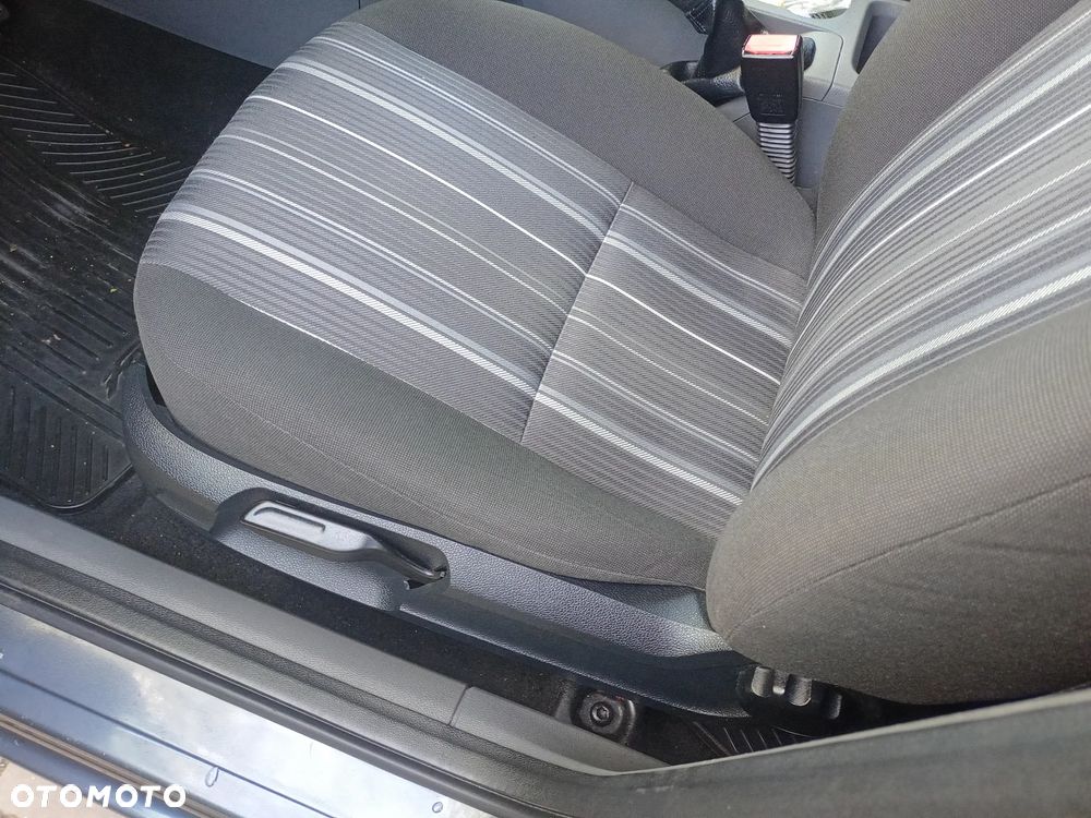 Ford Focus 1.6 Amber X - 26