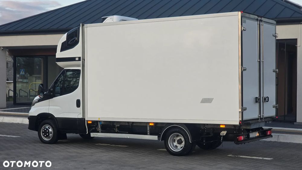 Iveco ❗️❗️DAILY 3.0 180Km 50C18 JAK NOWY ❗️❗️NOWY MODEL / CHŁODNIA MROŹNIA -32 +32 / ZASILANIE 230V / PIERWSZY WŁASCICIEL  / TEMPOMAT AKTYWNY / BLIŹNIAKI / ZASILANIE 230V / GRUBA SCIANKA / ZABUDOWA DPR / AGREGAT CARRIER XARIOS 350 / WERSJA WZMOCNIONA / FULL OPCJA / SERWIS ASO / SALON POLSKA / 35C15 50C15 35C18❗❗ JAK Z SALONU - NOWY -❗❗ - 17