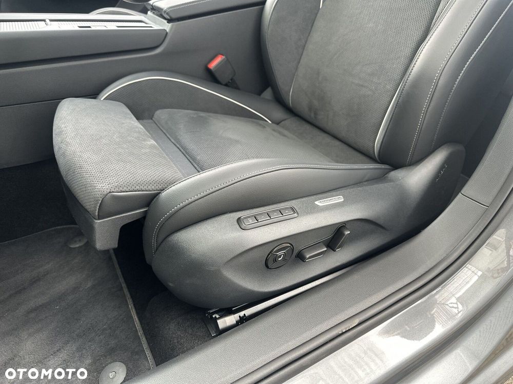 Volkswagen Passat - 11