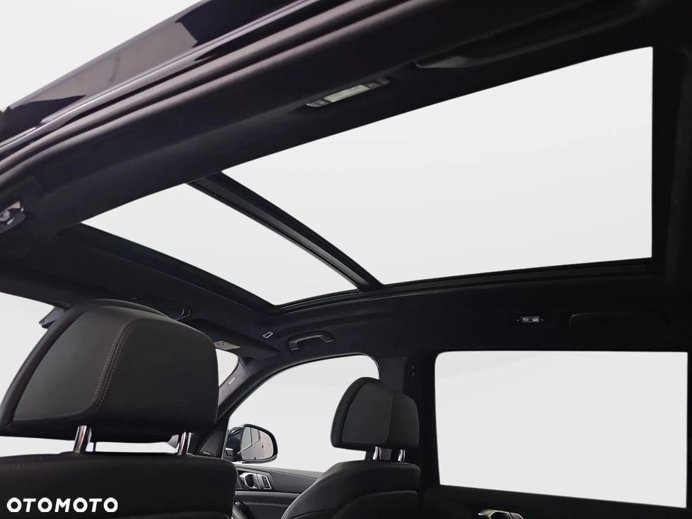 BMW X7 - 25