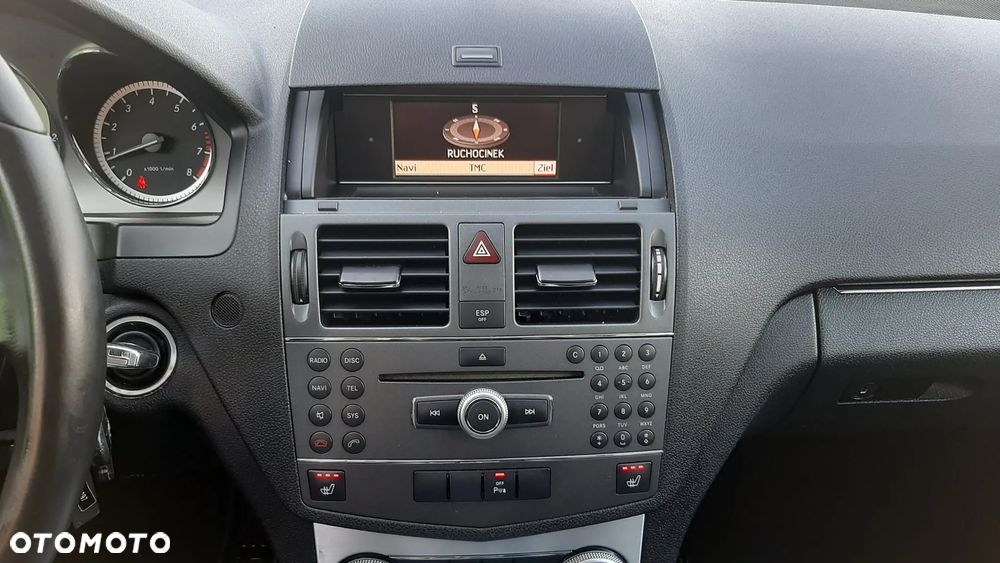 Mercedes-Benz Klasa C 180 T BlueEFFICIENCY 7G-TRONIC Avantgarde - 20