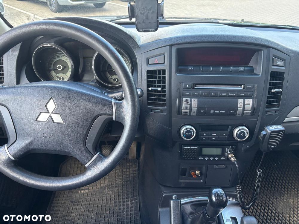 Mitsubishi Pajero 3.2 DI-D - 8