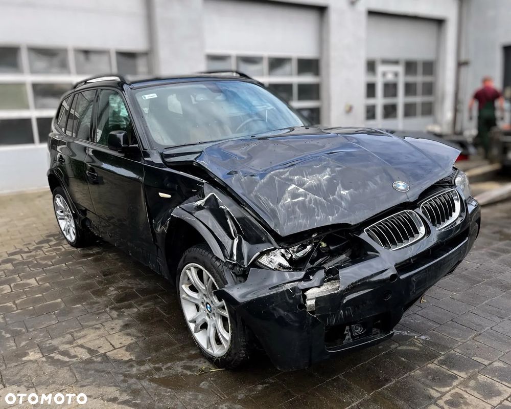 BMW X3 E83  3.0D 306D3 M pakiet black sapphire metallic na części - 2