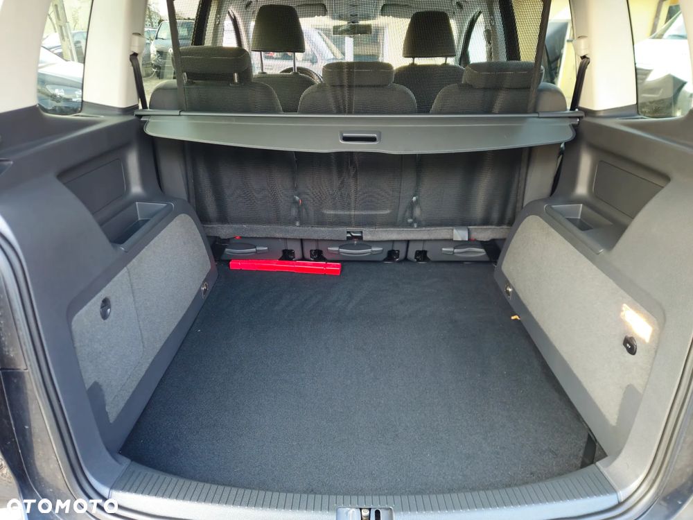 Volkswagen Touran 1.6 TDI DPF BlueMot Comfortline - 8