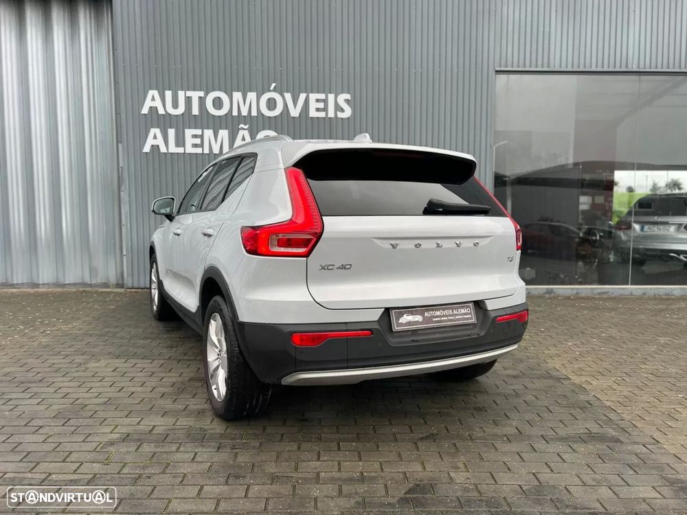 Volvo XC 40 1.5 T3 Momentum Core Geartronic - 7