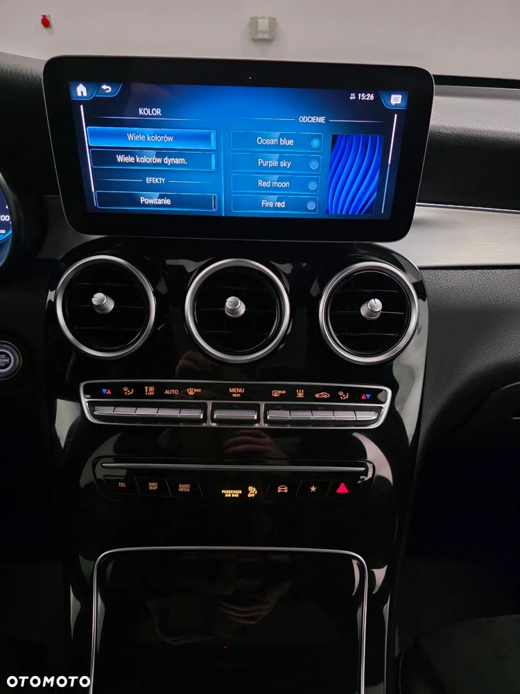 Mercedes-Benz GLC 300 de 4Matic 9G-TRONIC AMG Line Plus - 11