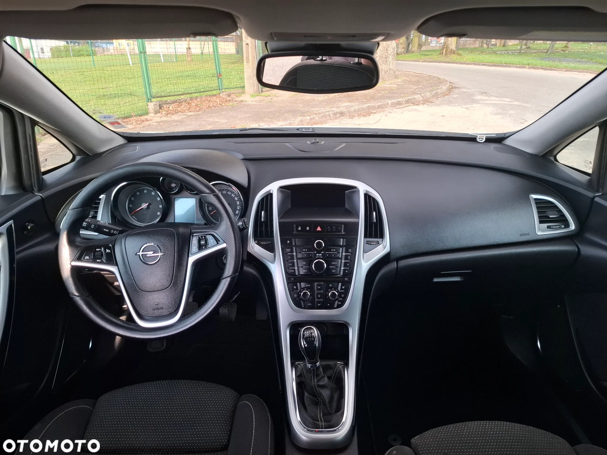 Opel Astra 1.4 Turbo Sports Tourer - 11