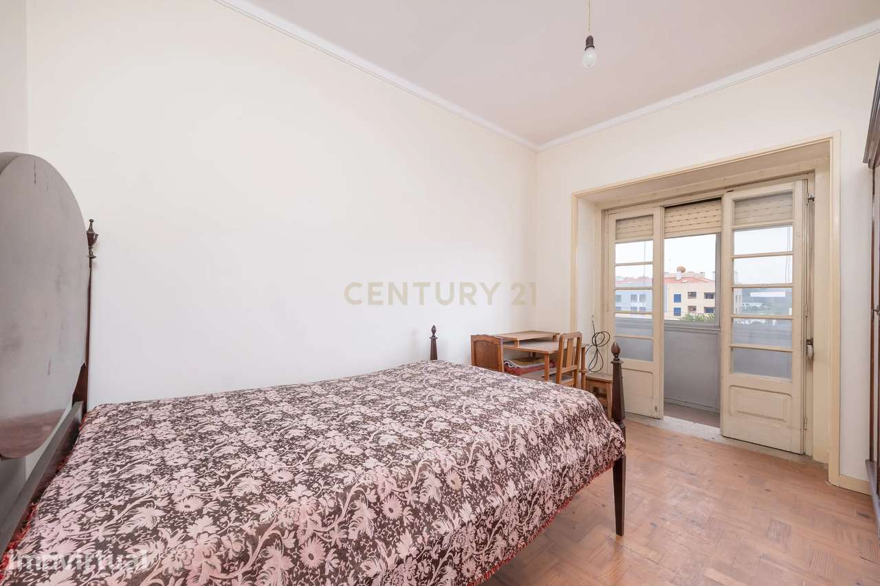Venda | Apartamento T3+1 com garagem na Rua Verde Pinho em Coimbra - Grande imagem: 5/16