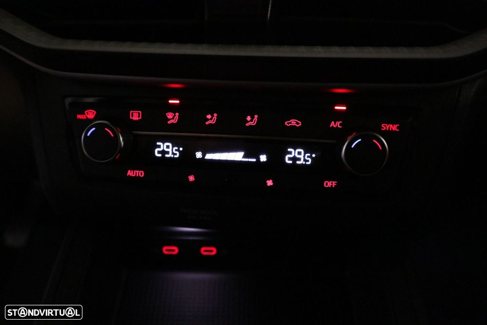 SEAT Ibiza 1.0 TSI FR - 33