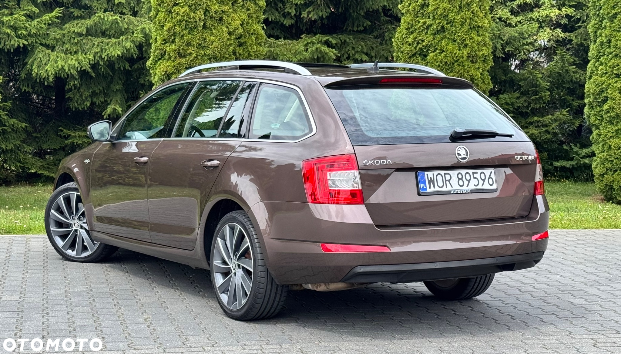 Skoda Octavia 1.8 TSI DSG L&K - 17