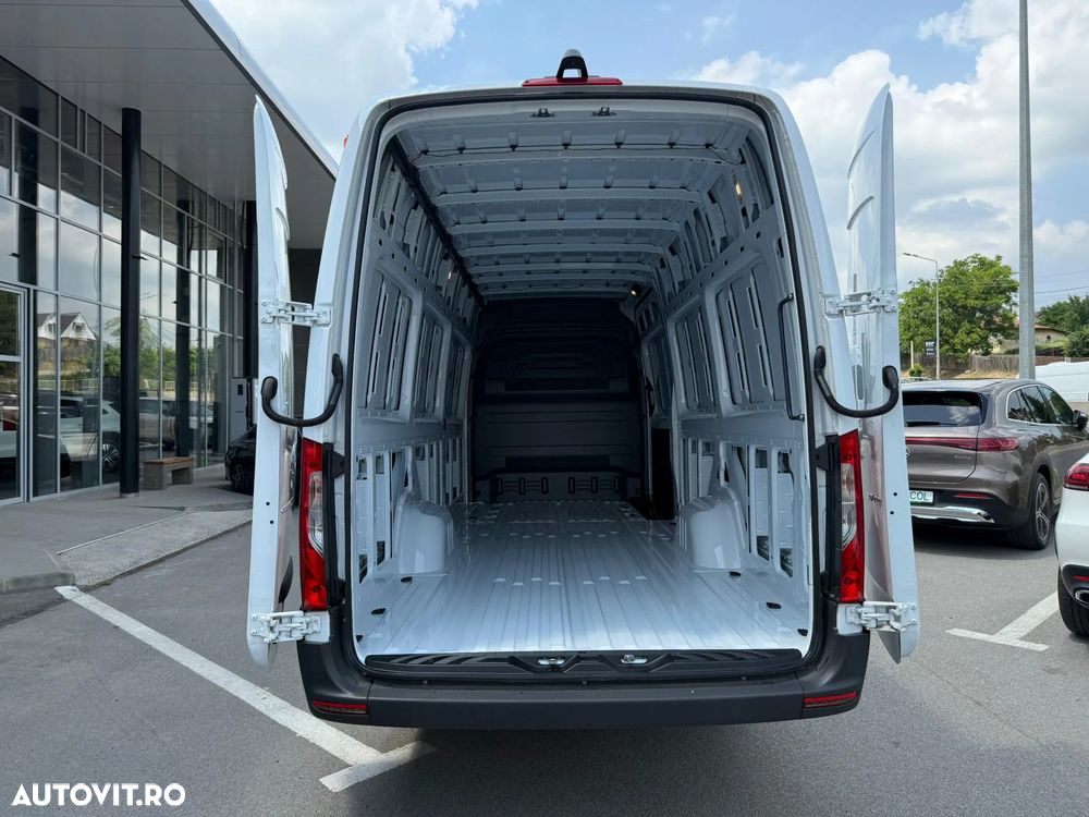 Mercedes-Benz Sprinter - 6