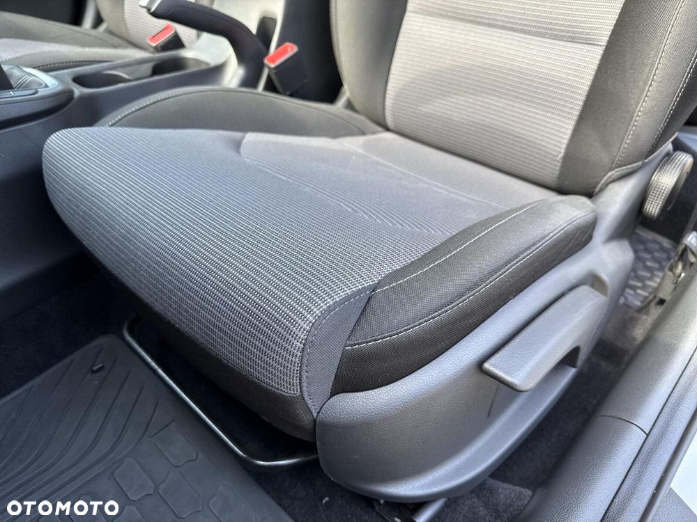 Hyundai i30 1.5 DPI Classic + - 12