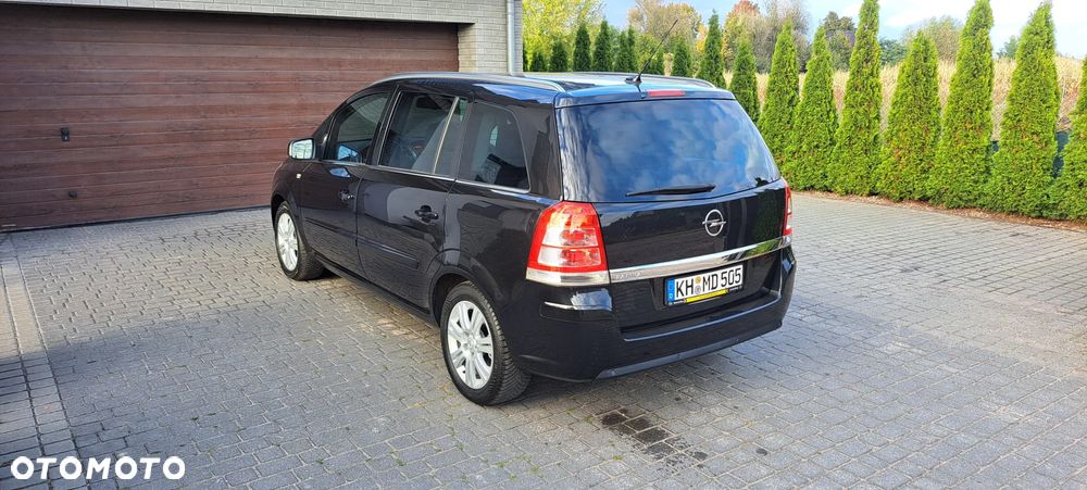 Opel Zafira 1.8 Innovation - 16