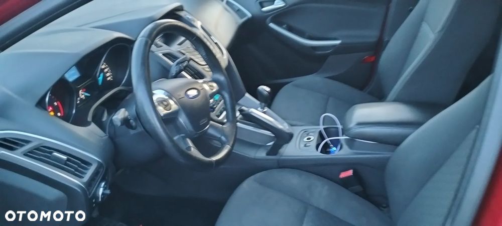 Ford Focus 1.6 TDCi DPF Champions Edition - 38
