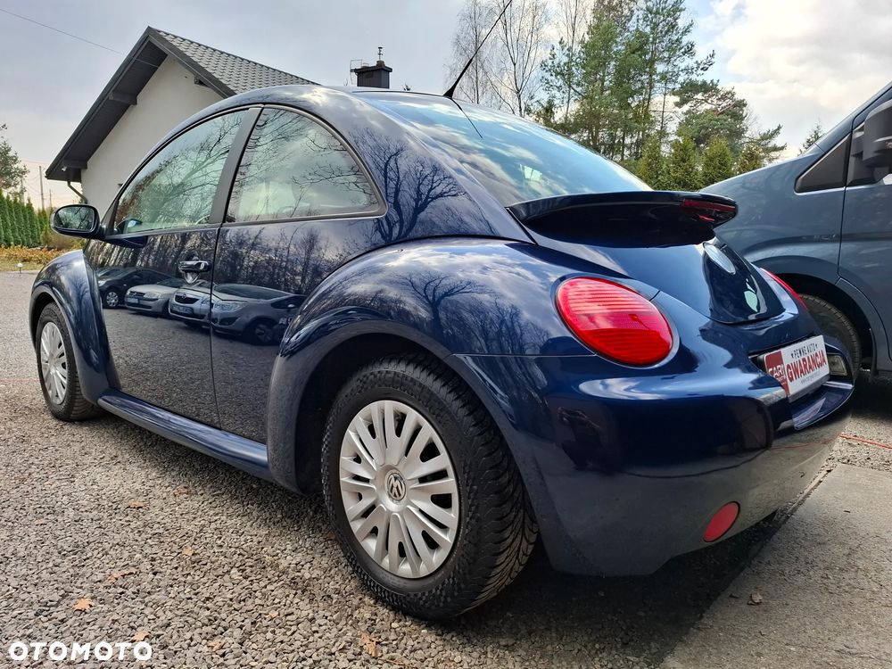 Volkswagen New Beetle 1.6 Arte - 11