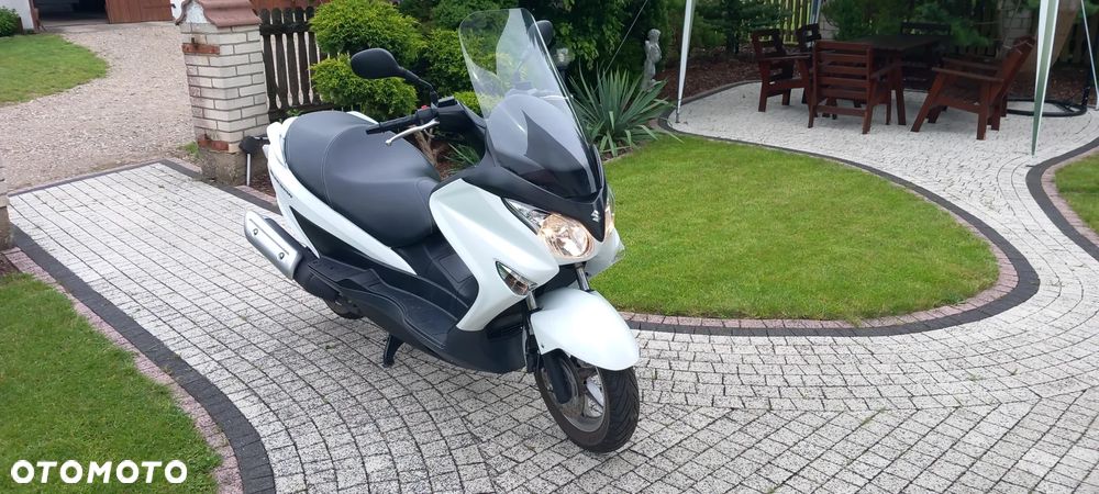 Suzuki Burgman - 3