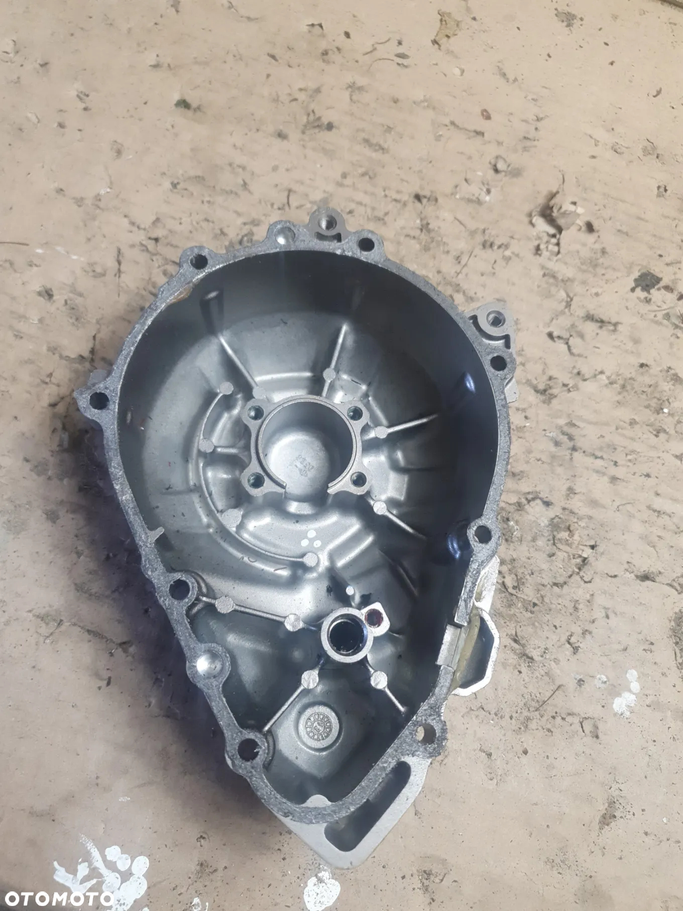 Pokrywa Skrzyni Korbowej Alternator Kawasaki Z800 2013 2014 2015 2016 - 10