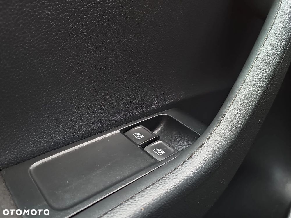 Skoda Fabia 1.0 TSI Ambition - 25