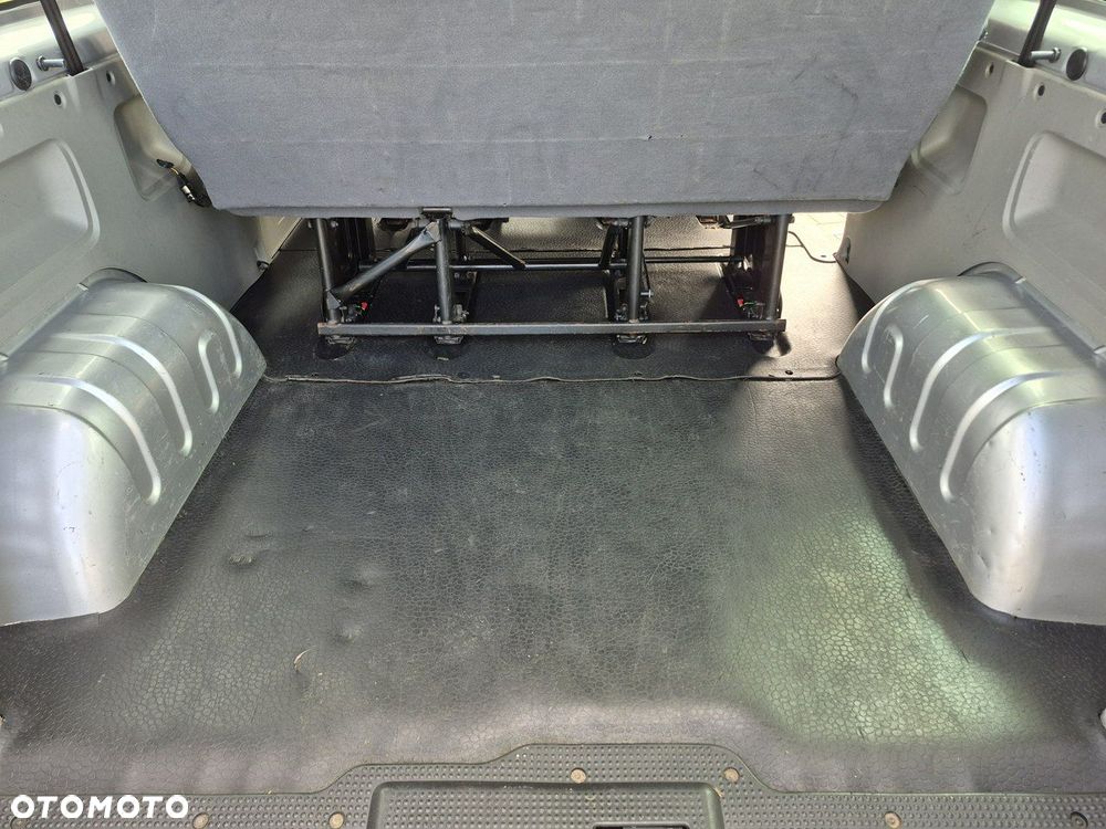 Renault Trafic - 10