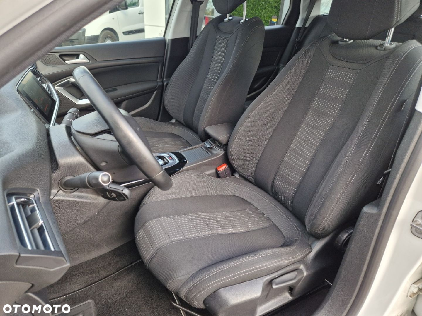 Peugeot 308 SW 1.6 BlueHDi Allure S&S - 10