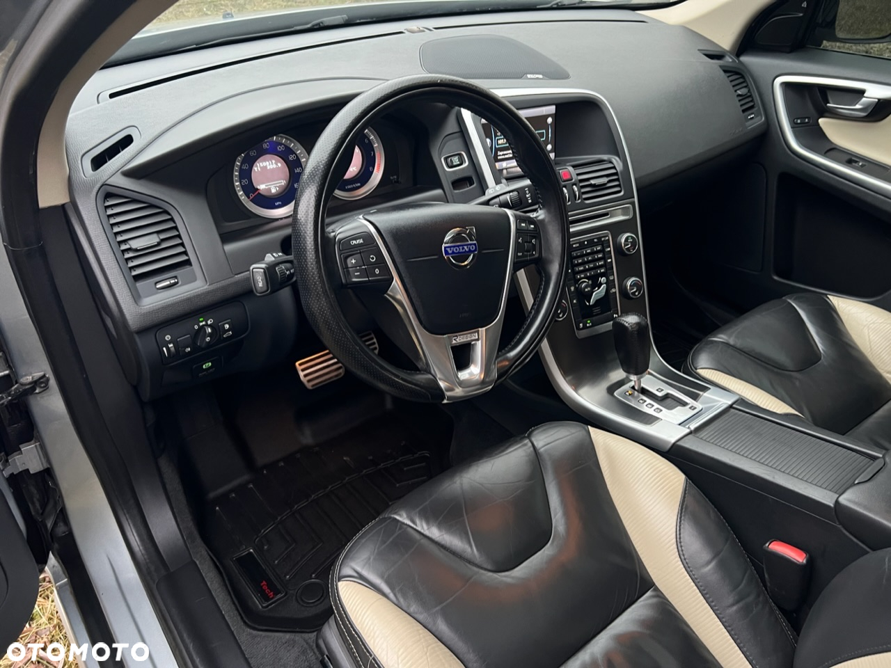 Volvo XC 60 T6 AWD R-Design - 20