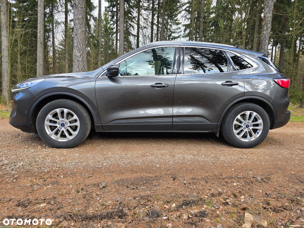 Ford Kuga 2.0 EcoBlue 4x4 TITANIUM X - 19