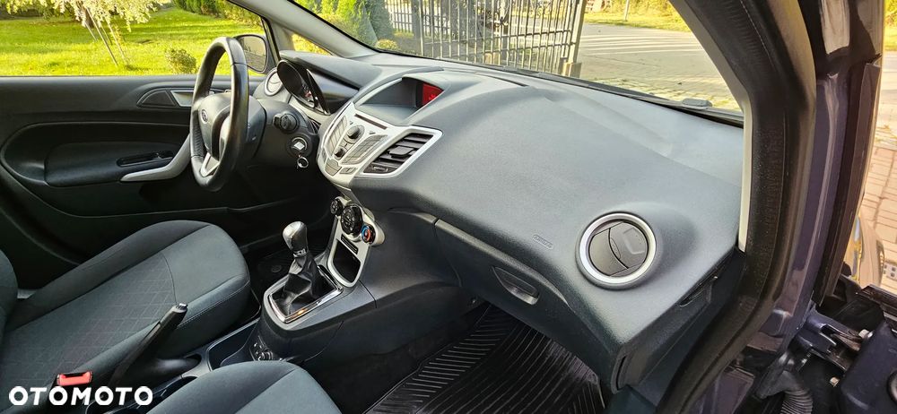 Ford Fiesta 1.25 Champions Edition - 8