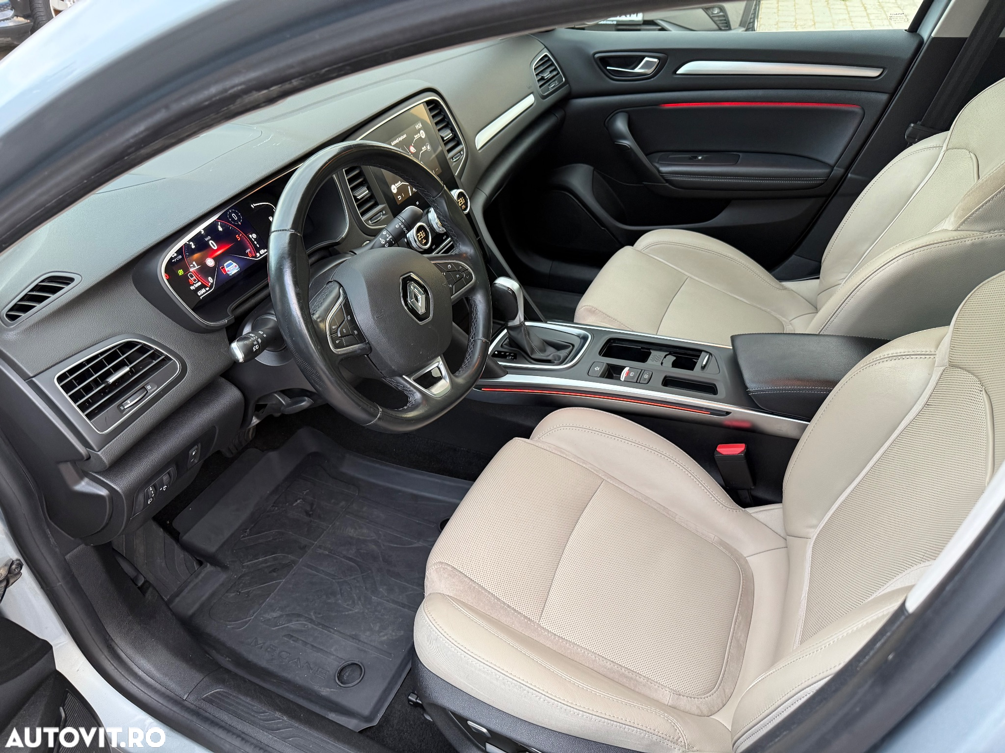 Renault Megane Blue dCi 116 EDC Intens - 13