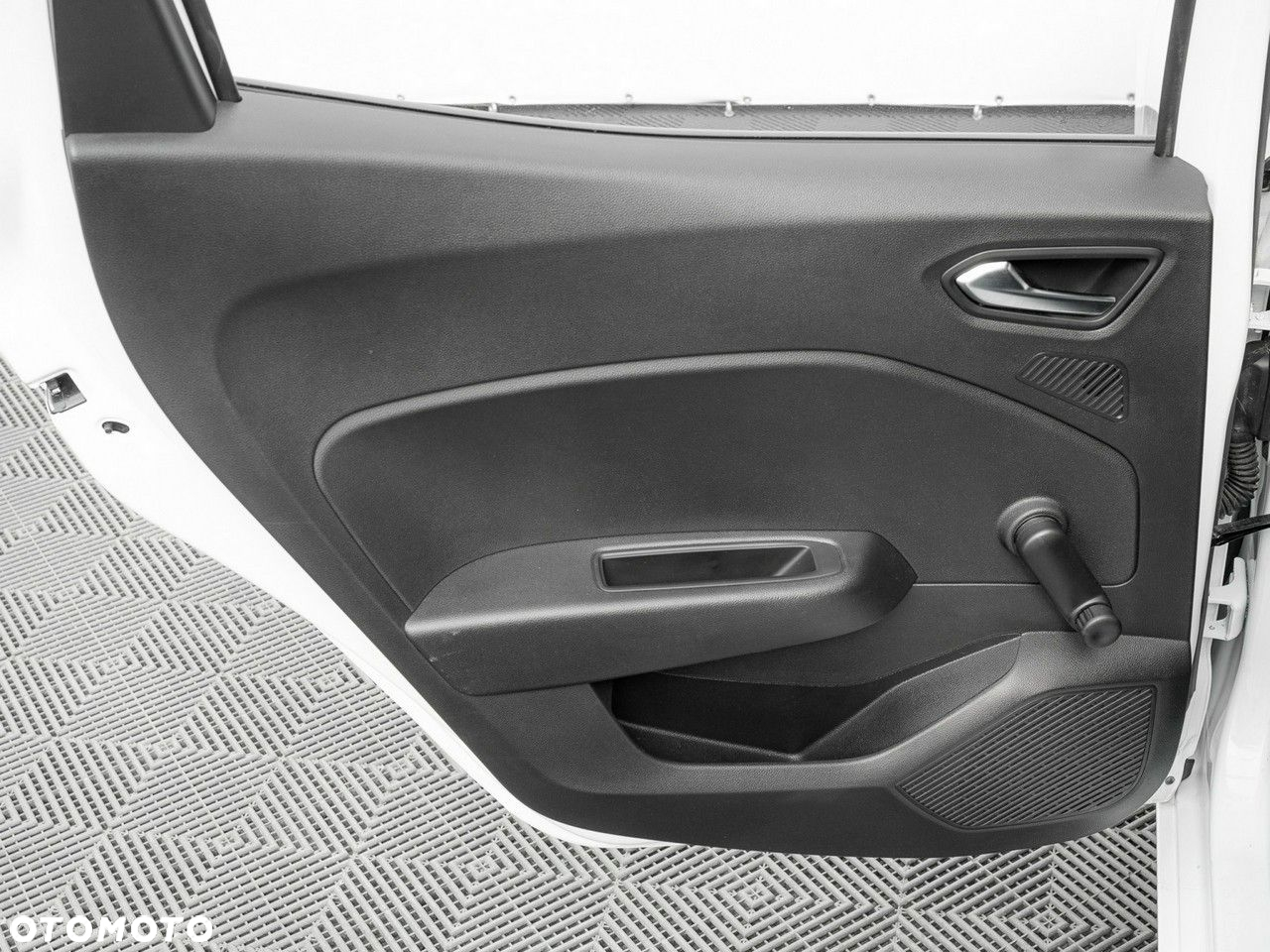 Renault Clio 1.0 TCe Equilibre - 23