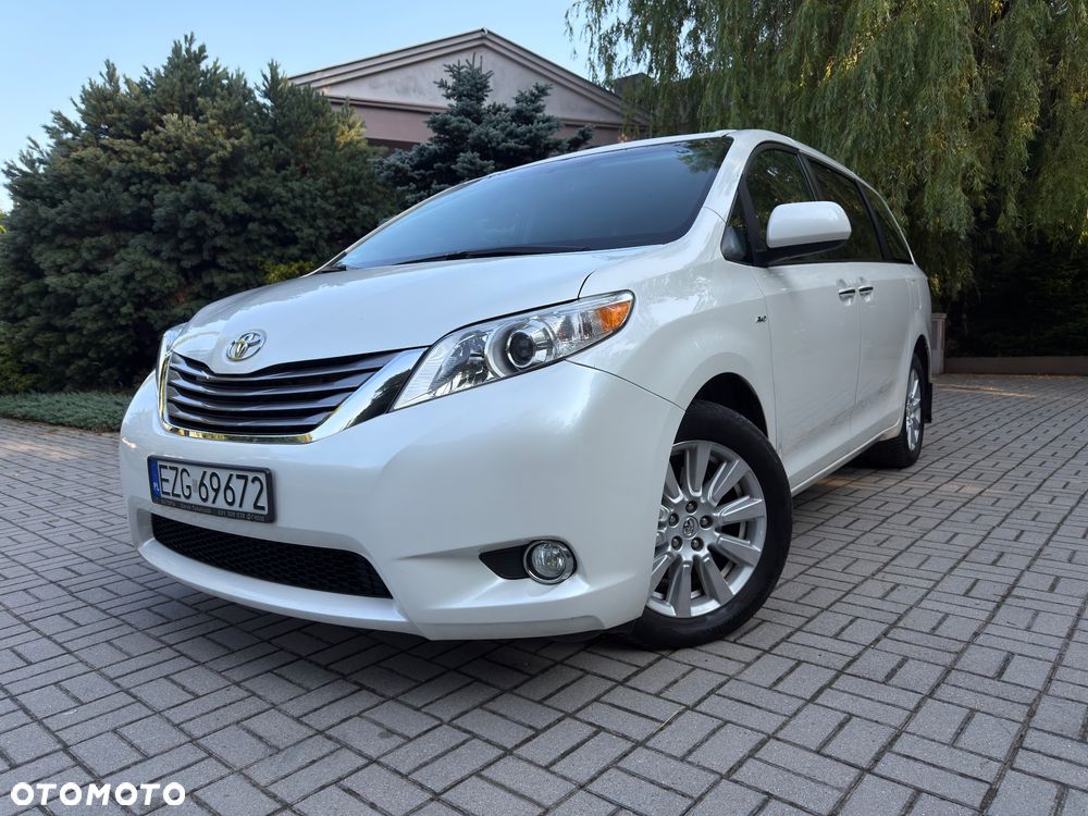 Toyota Sienna 3.5 V6 XLE AWD - 7