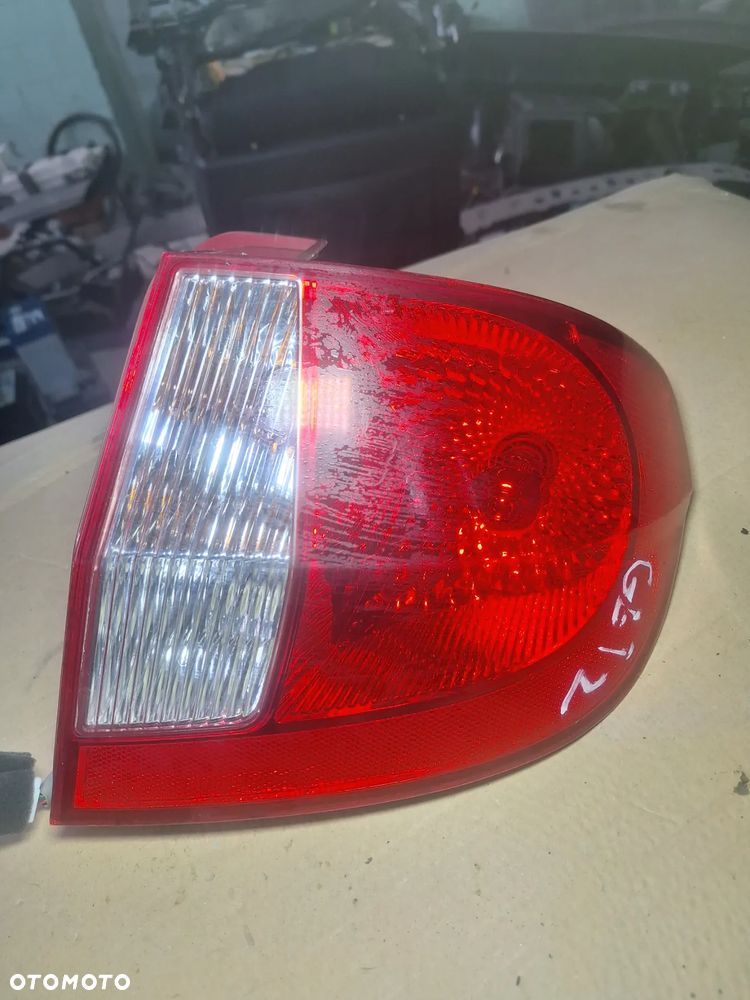 HYUNDAI GETZ lampa prawa tył - 3