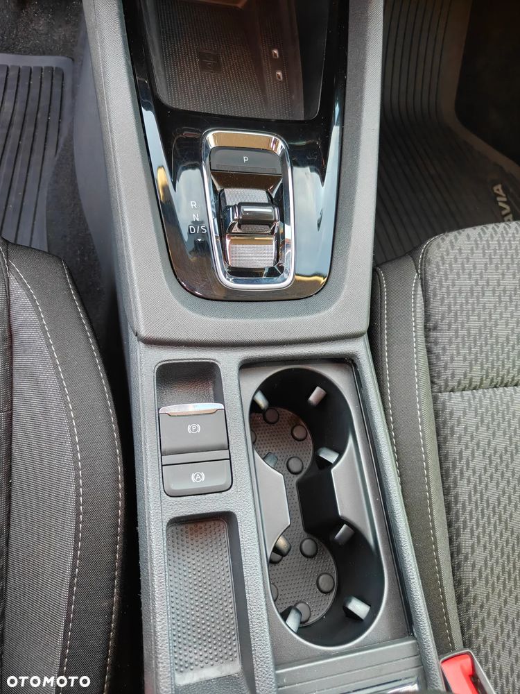 Skoda Octavia 2.0 TDI DSG Ambition - 16