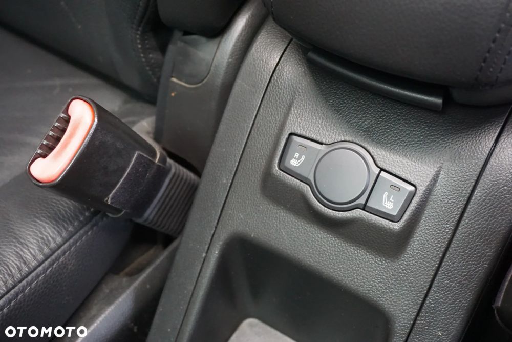 Chevrolet Captiva - 28