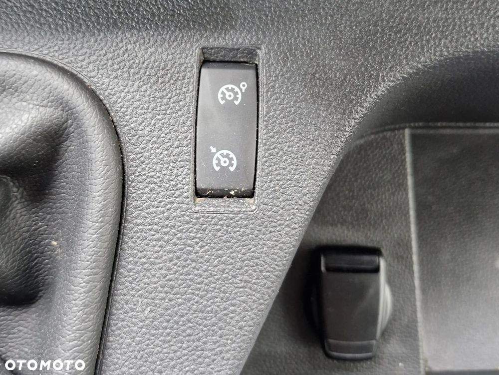 Renault Master, L3H2, kamera cofania, tempomat, klima, hak - 22