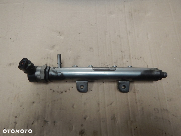 LISTWA WTRYSKOWA  CZUJNIK JAGUAR XF LAND ROVER 3.0D 0445216028