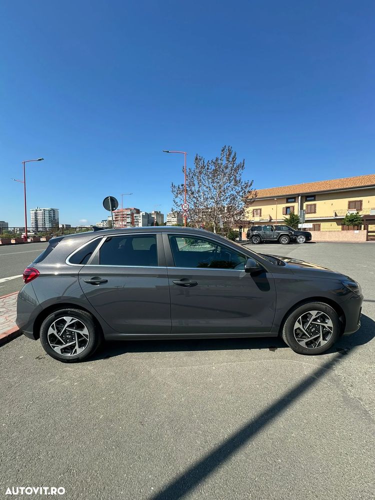 Hyundai i30 1.5 96CP M/T Highway - 6