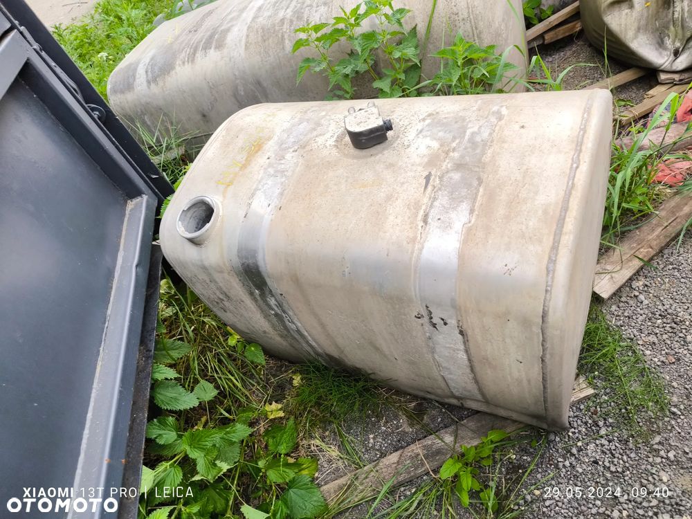 ZBIORNIK PALIWA RENAULT VOLVO DXI - 3