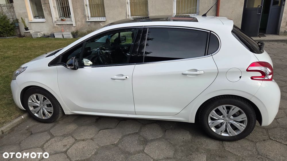 Peugeot 208 82 VTI Allure - 14