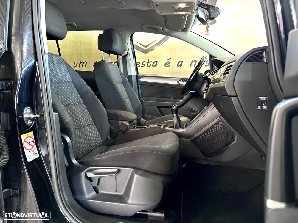 VW Touran 1.6 TDI Highline - 12
