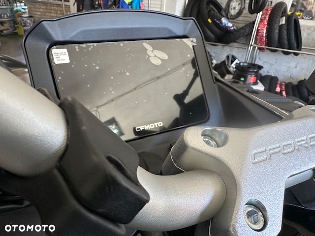CFMoto CForce - 8