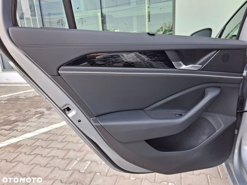 Volkswagen Passat - 15