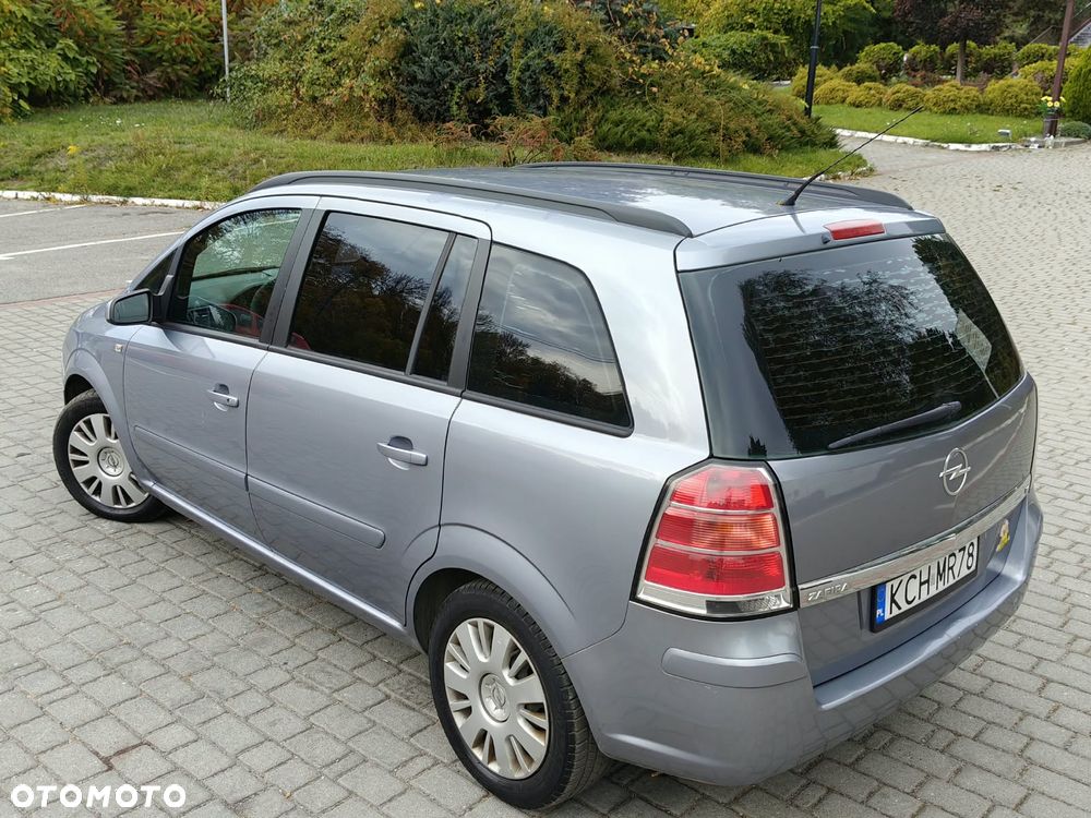 Opel Zafira 1.8 Family Plus - 30