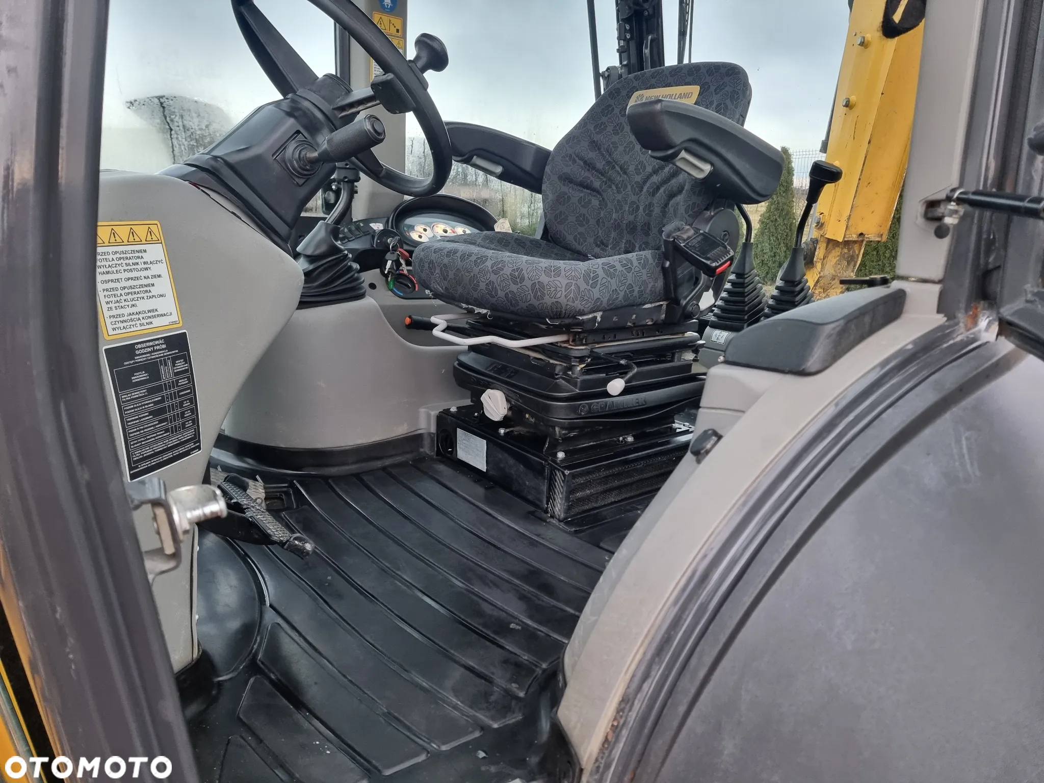 New Holland B110C - 8