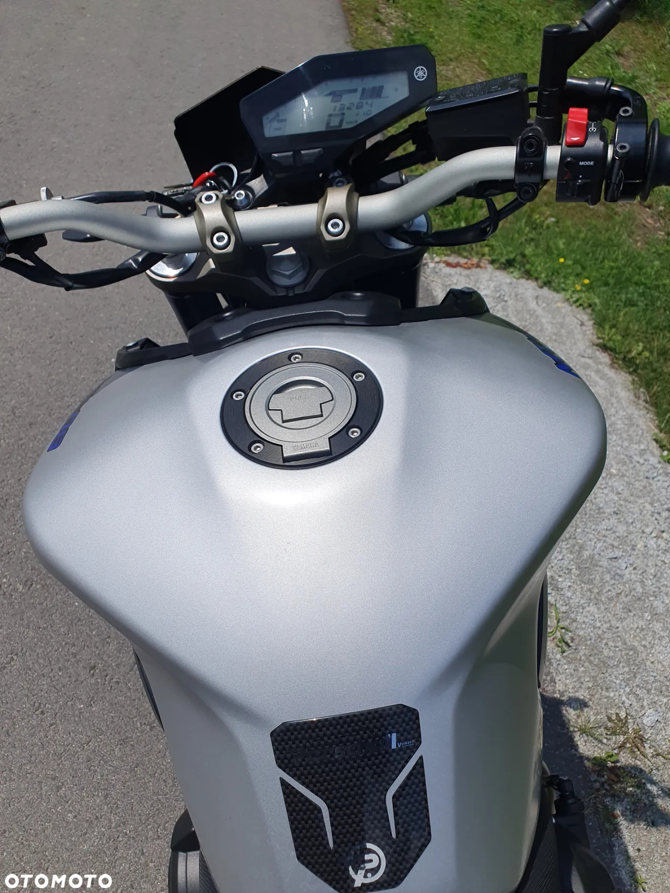 Yamaha MT - 8